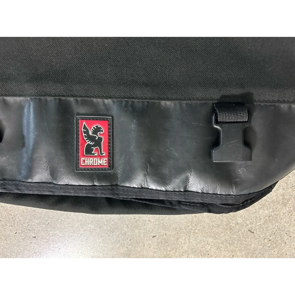 Chrome Industries Citizen Messenger Bag - Black VGUC